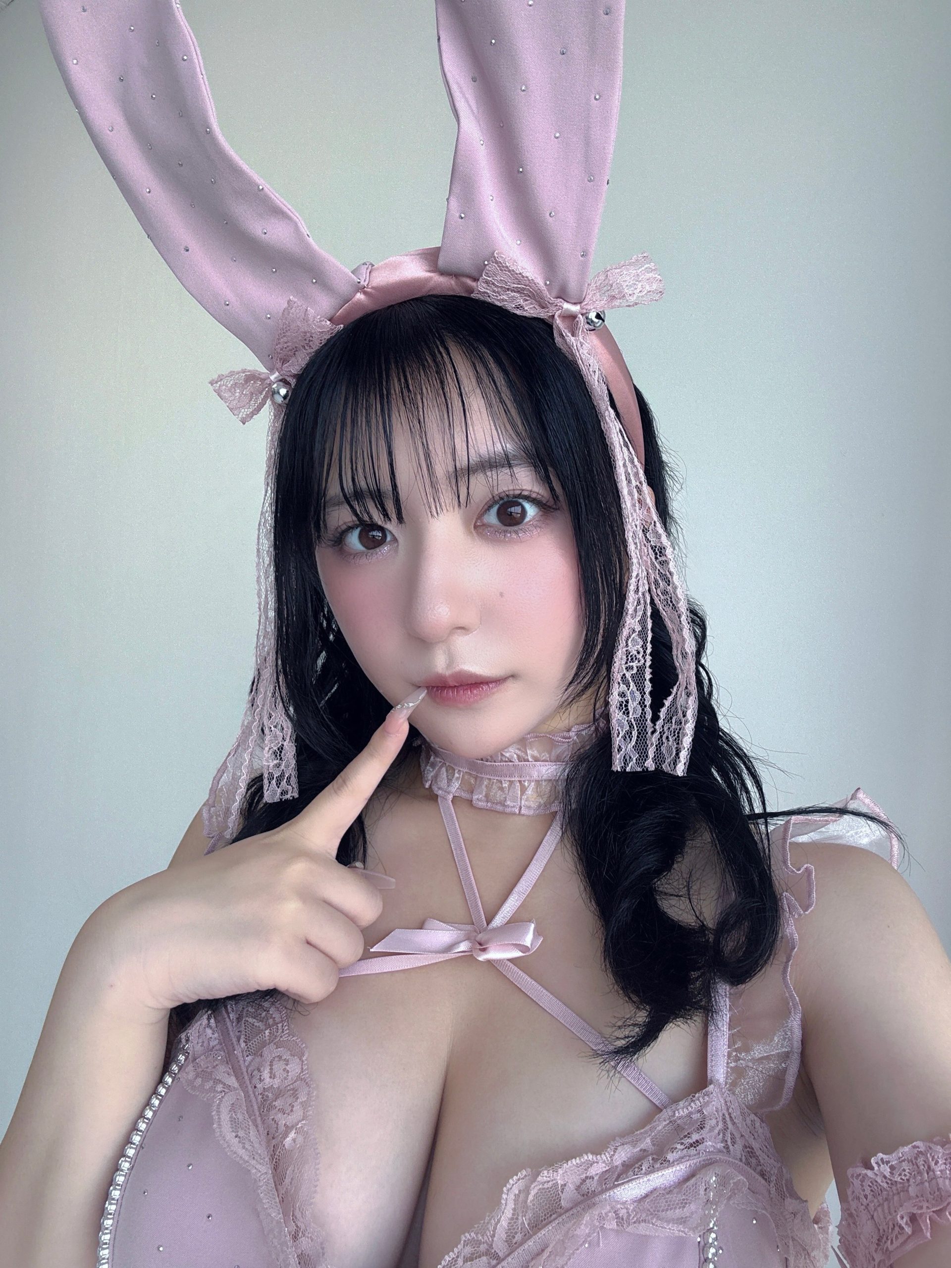 青少年大興奮!麻倉瑞季の衝撃的Malymoonバニー姿に「疲れ吹っ飛ぶ」「逆に無理したくなる」殺到の理由