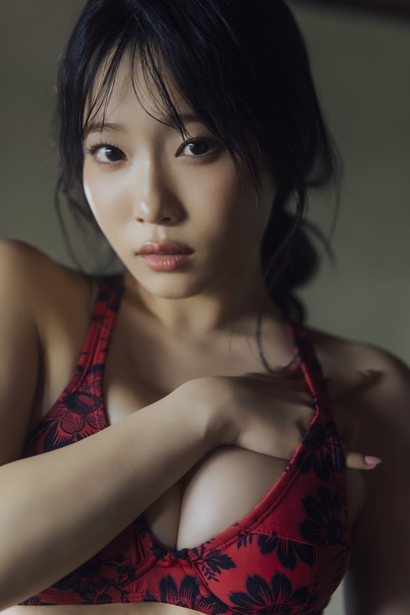 岸みゆ, 写真集, ME/YOU, 2nd写真集, ガチ恋, グラビア, 令和のガチ恋対象, メイキングDVD, 限定版, 通常版, 岸みゆ写真集, 高画質, 無料