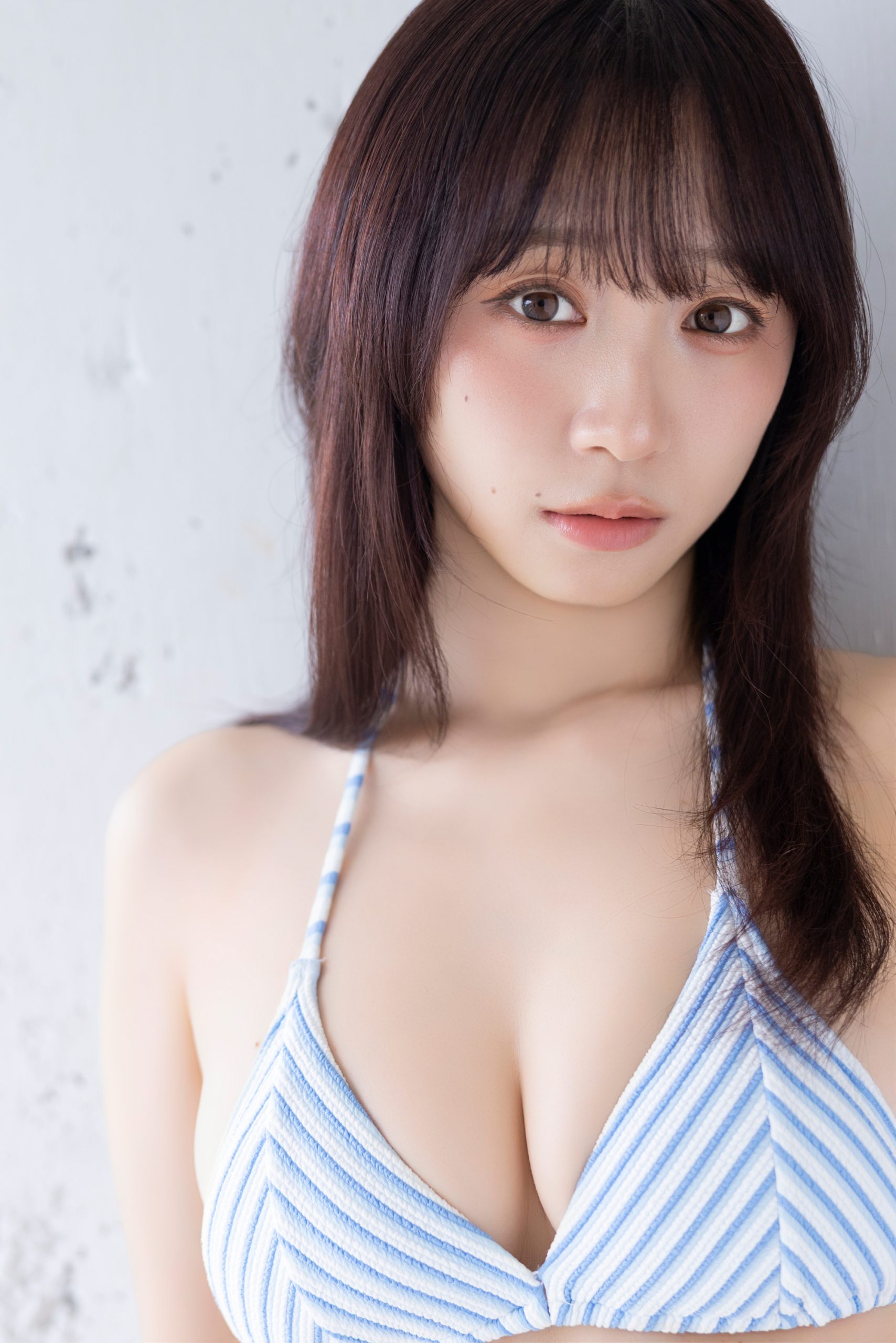 伊織もえ,グラビア,写真集,ワンピース,コスプレ,下乳,グラビア女王,バズ,グラビアフォトブック,エロい,高画質,rar