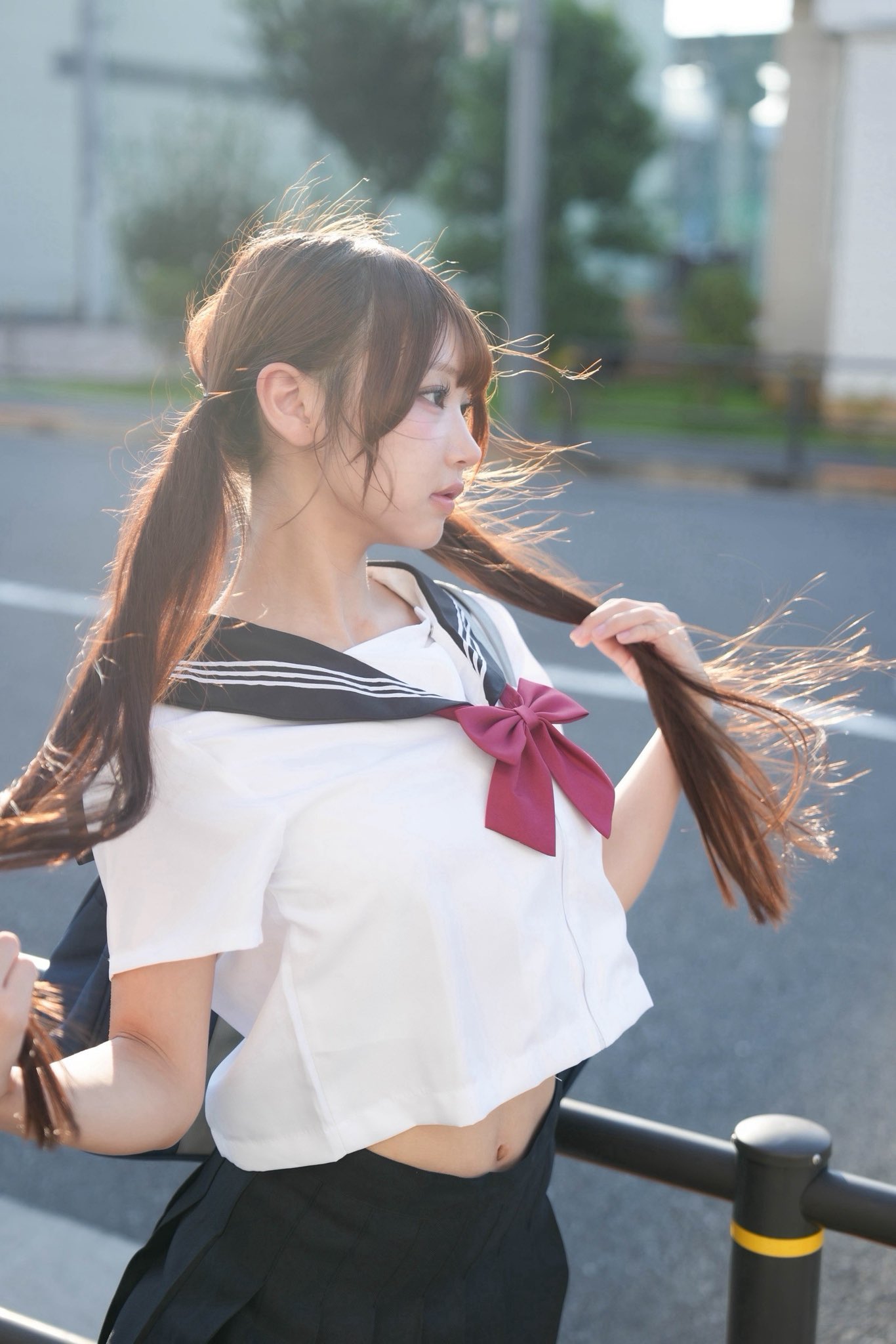 初恋さくら「ファーストラブ」評価5.0の理由。19歳が見せる艶めかしい舌使いと極小衣装の全貌